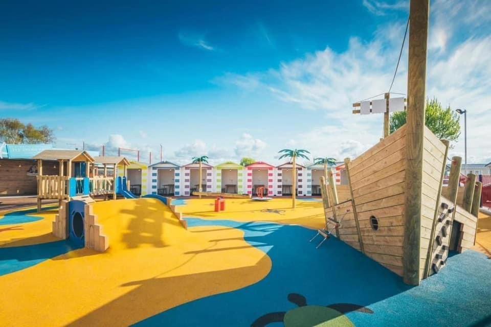 Comfy Caravan On Marine Park Hotel Rhyl Luaran gambar